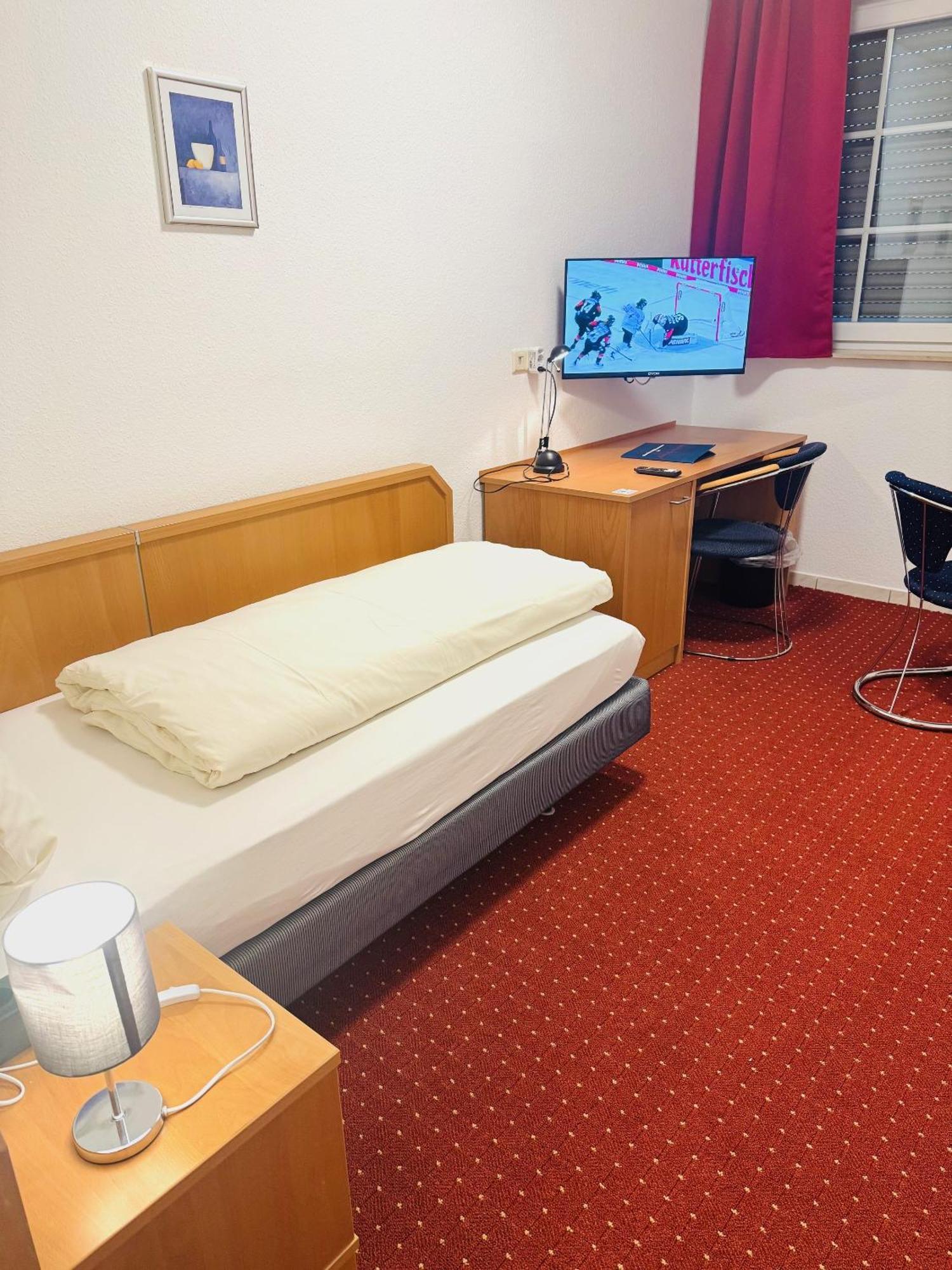 Am Weyerhof 3* Kerpen (North Rhine-Westphalia)